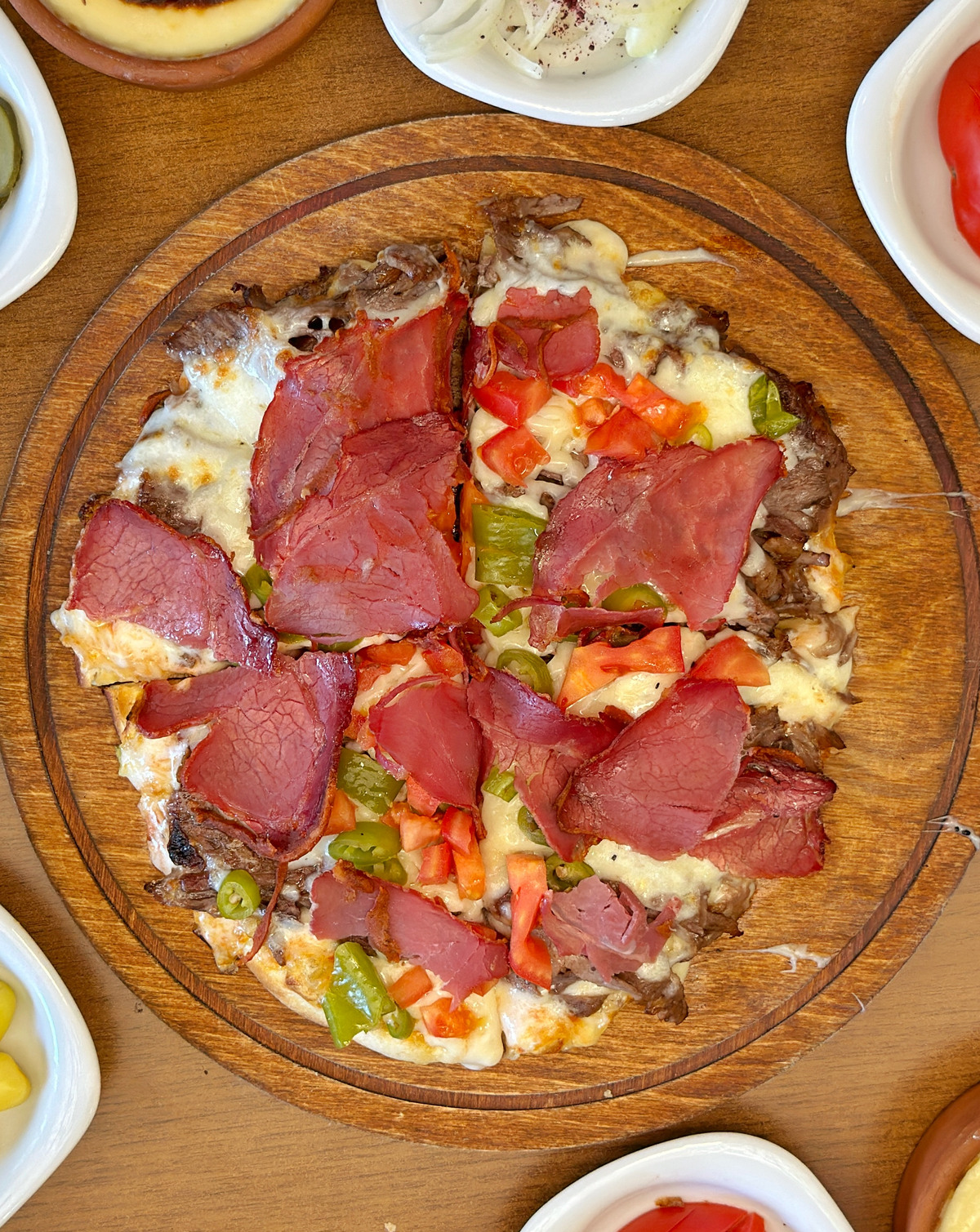 Pastırmalı Pizza