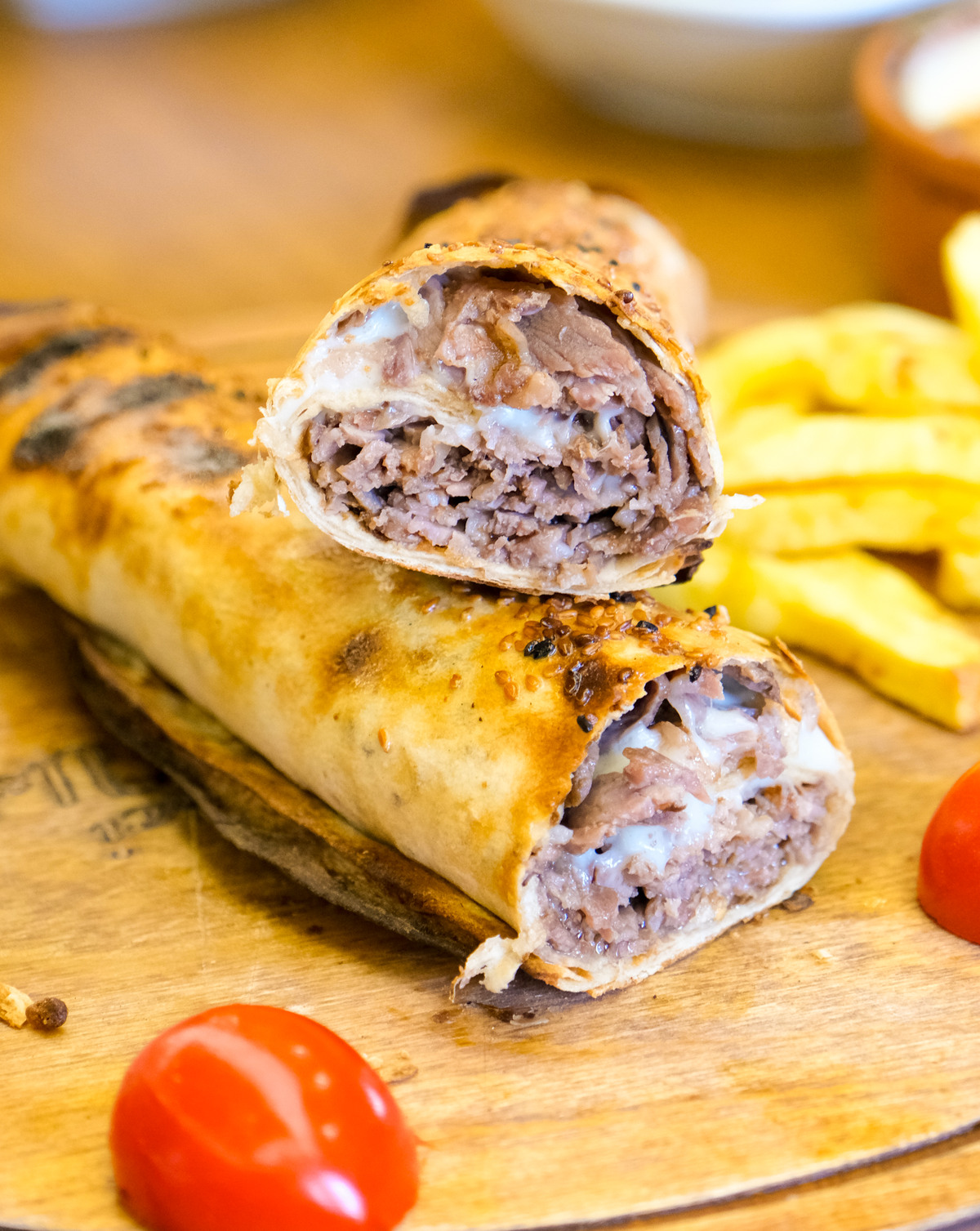 Fırında Kaşarlı Döner Dürüm